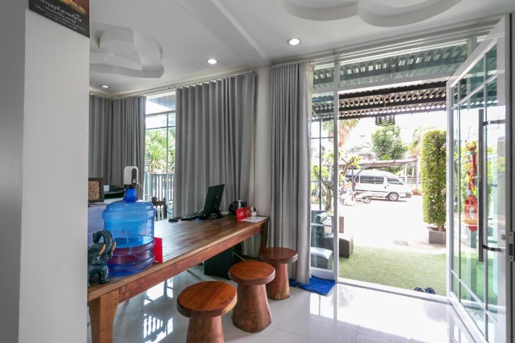Hotel Oyo 75305 T Park Pak Chong Mu Si Zewnętrze zdjęcie