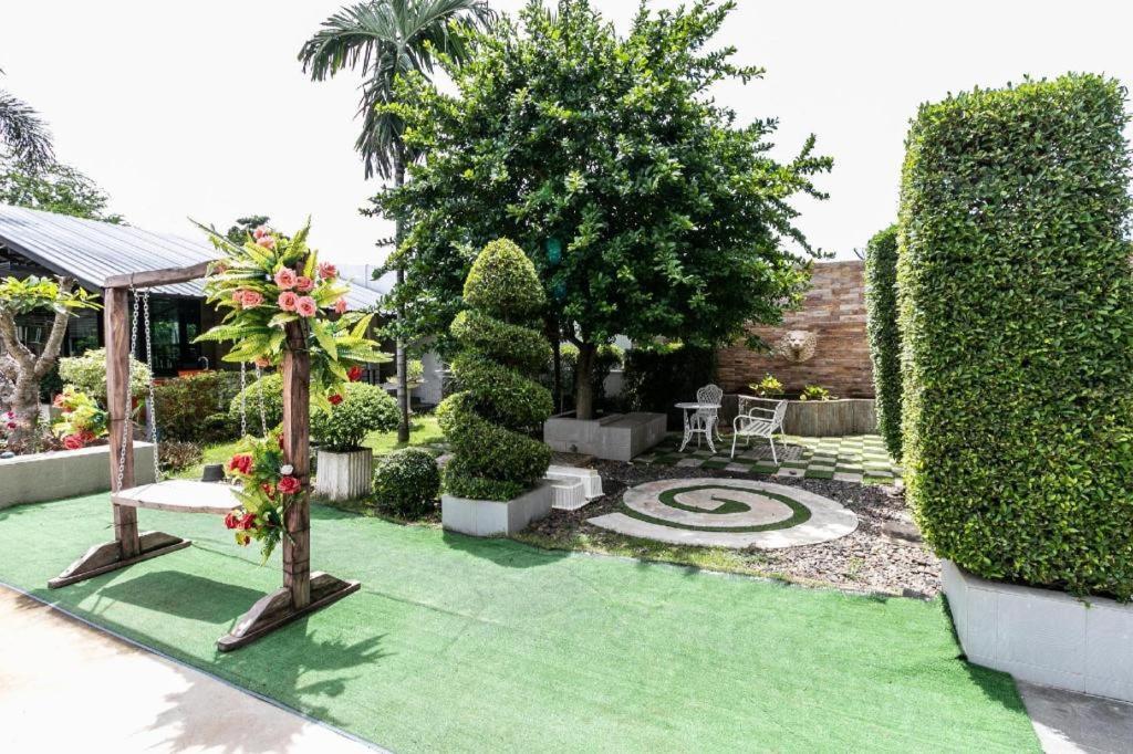 Hotel Oyo 75305 T Park Pak Chong Mu Si Zewnętrze zdjęcie