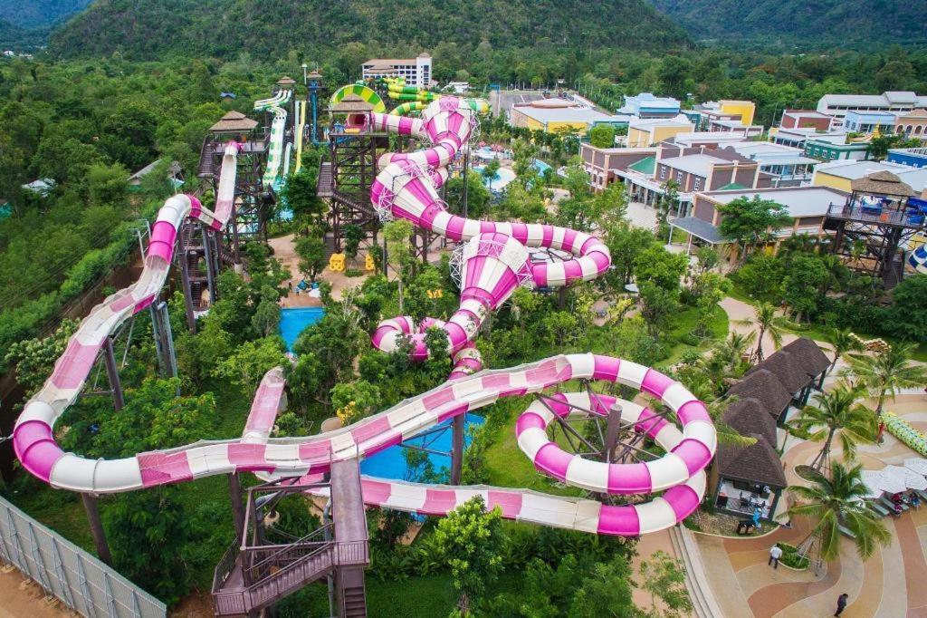Hotel Oyo 75305 T Park Pak Chong Mu Si Zewnętrze zdjęcie