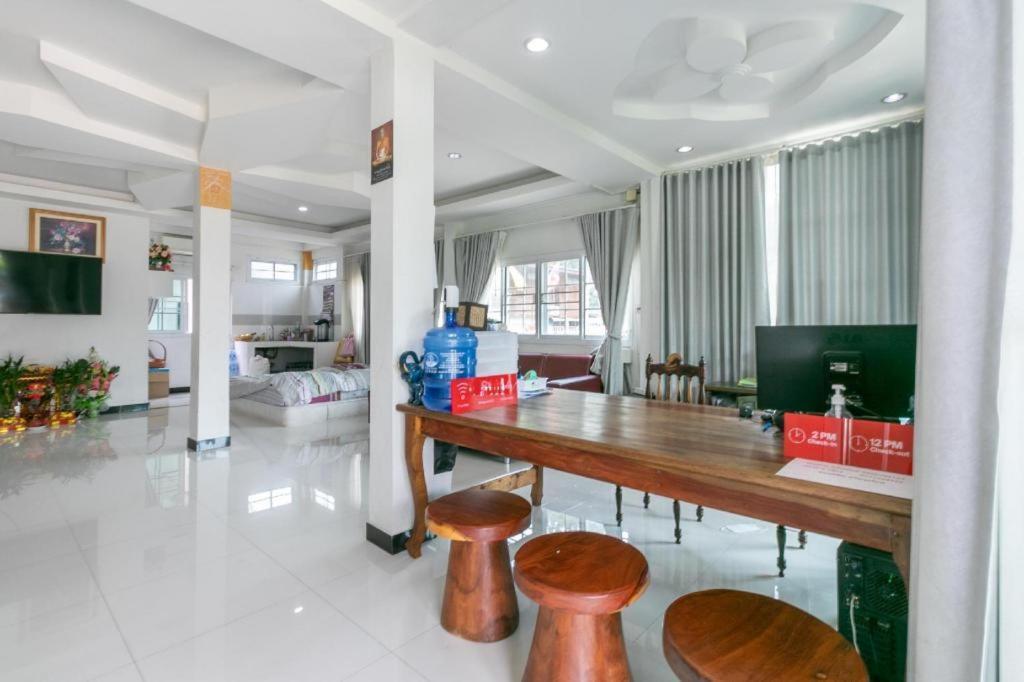 Hotel Oyo 75305 T Park Pak Chong Mu Si Zewnętrze zdjęcie